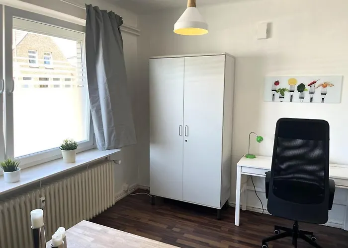 Apartment Boardinghouse Super Flat In Prime Location *